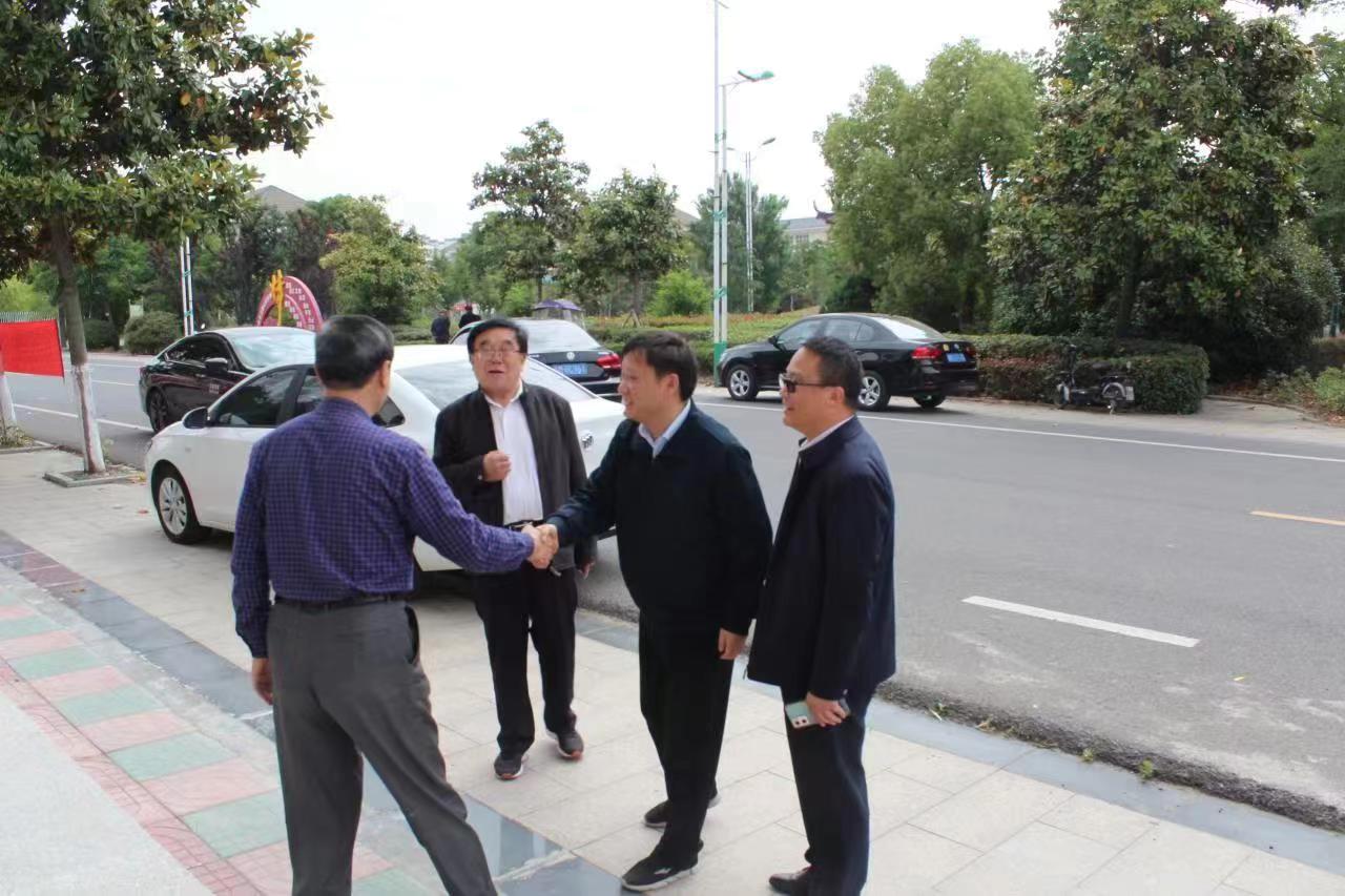 商会陪同在肥全椒籍老同志赴家乡古河镇关心下一代委员会交流学习！